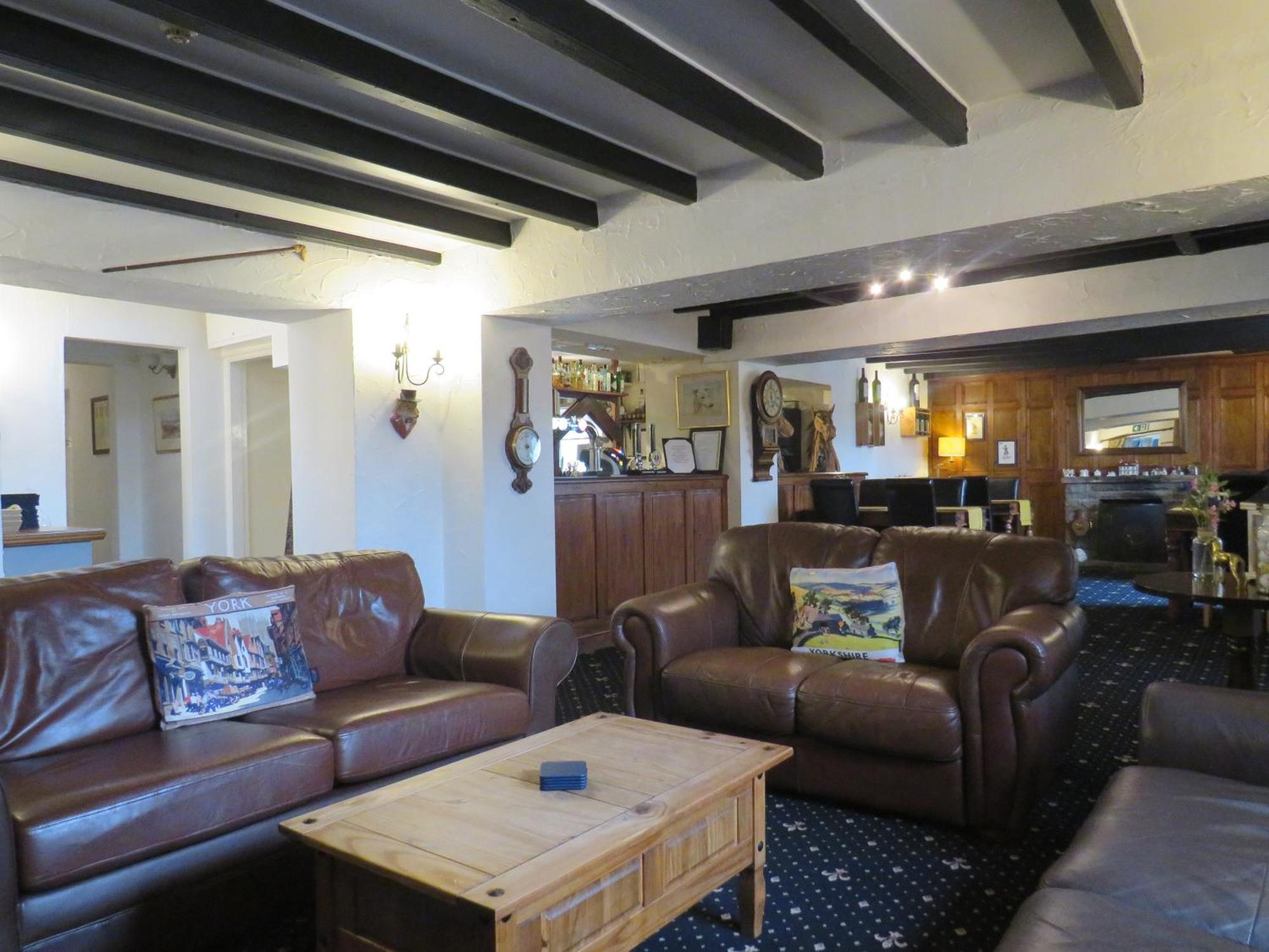 Ganton Greyhound Inn Екстер'єр фото